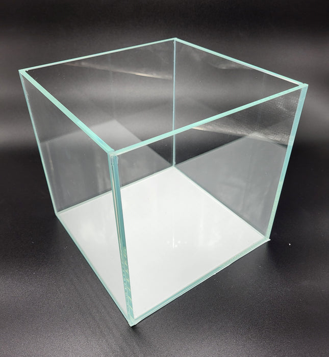 AP Cubed Series Rimless Aquarium 2.21 gallon